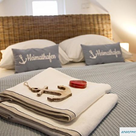 Tolles Studio Apartment In Tossens Fuer Junge Paare Екстериор снимка